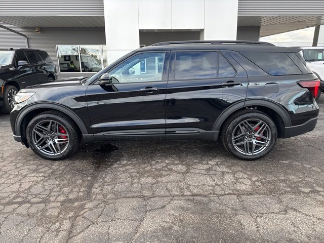 New 2026 Ford Explorer ST w/ Sun And Sound Package image 2