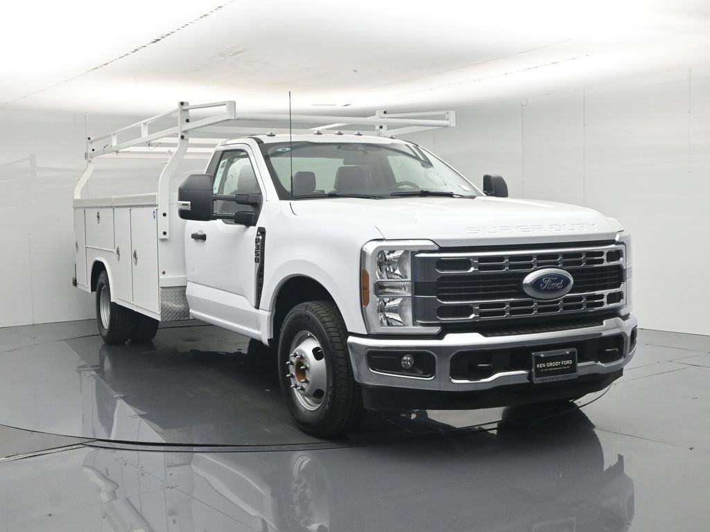 New 2026 Ford F350 XL w/ XL Chrome Package