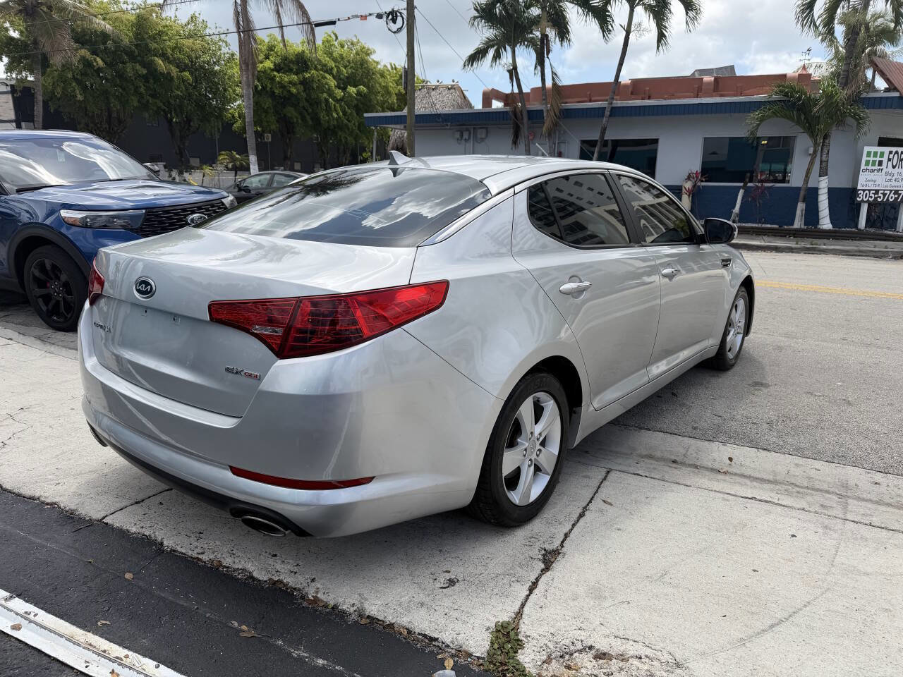 Used 2012 Kia Optima EX FWD image 5