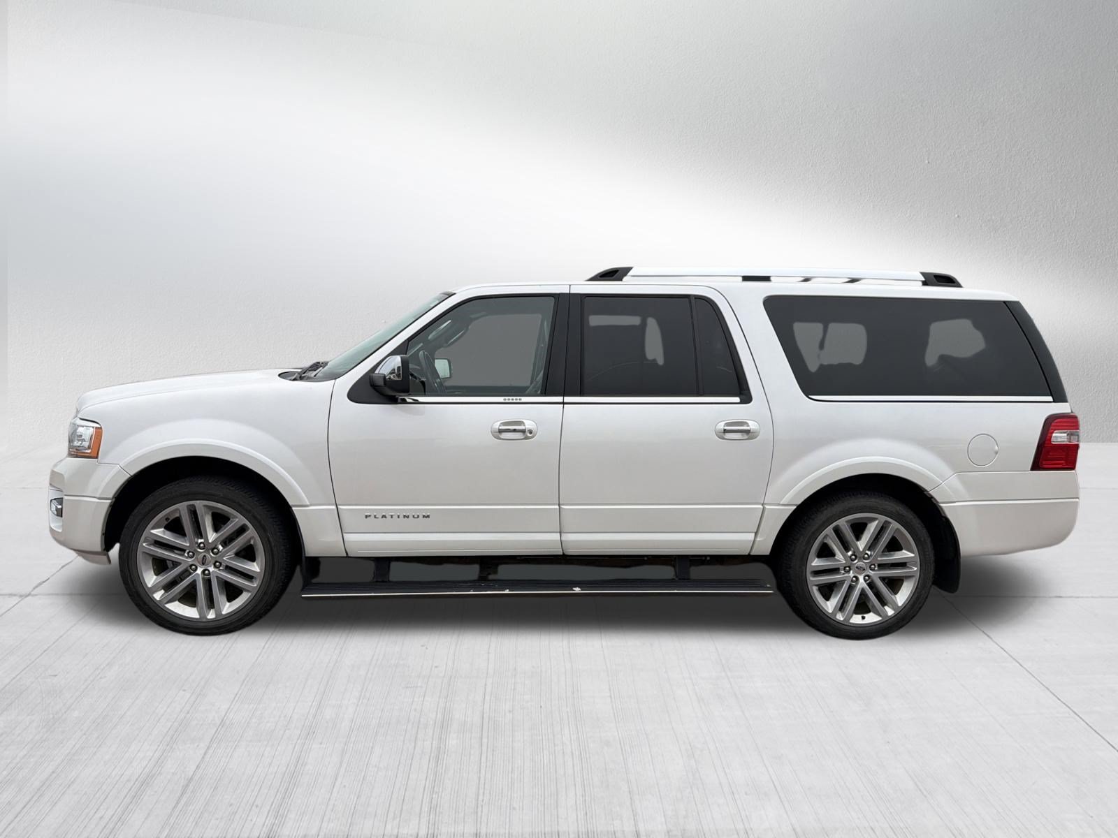 Used 2017 Ford Expedition EL Platinum AWD/4WD image 4