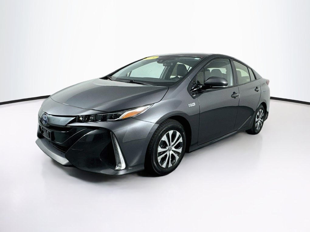 Used 2020 Toyota Prius Prime XLE FWD image 3