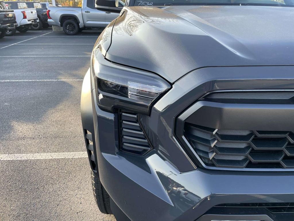 New 2025 Toyota Tacoma TRD Off-Road image 18