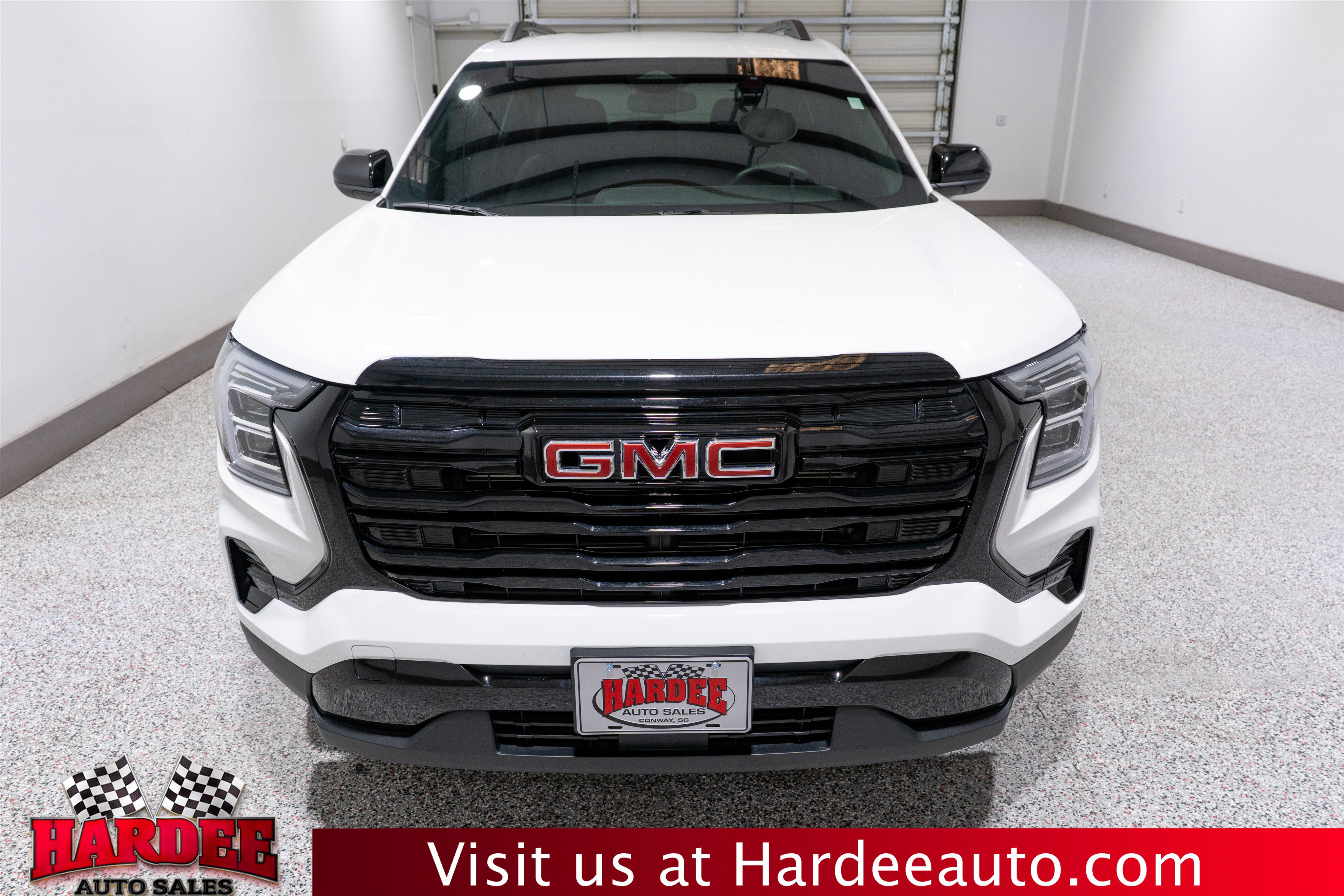 Used 2026 GMC Terrain Elevation w/ Elevation Premium Package FWD image 7