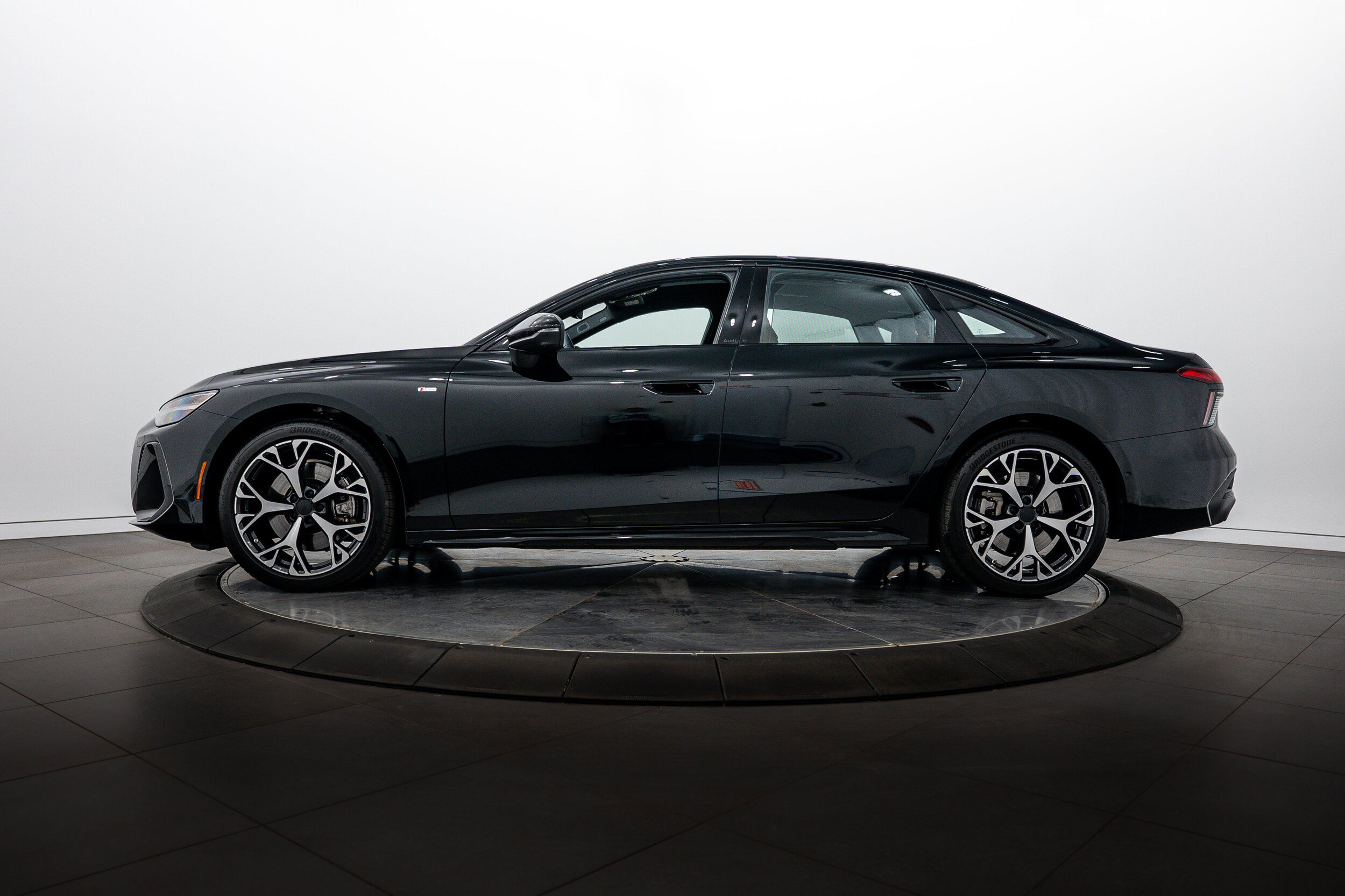 Used 2026 Audi A6 Premium Plus w/ Premium Plus Package AWD/4WD image 7