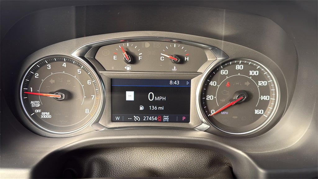 Used 2023 GMC Acadia AT4 w/ Preferred Package image 9