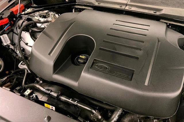 Used 2020 Land Rover Defender 110 SE image 31