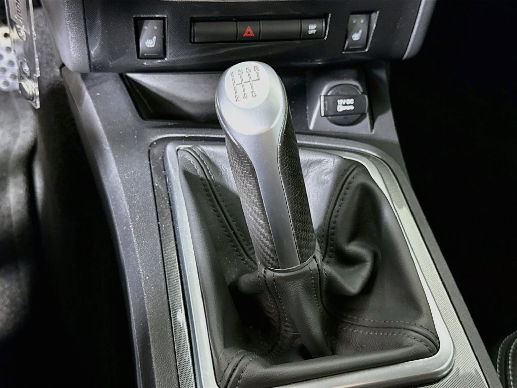 Used 2009 Dodge Challenger SRT8 w/ SRT Option Group II RWD image 8
