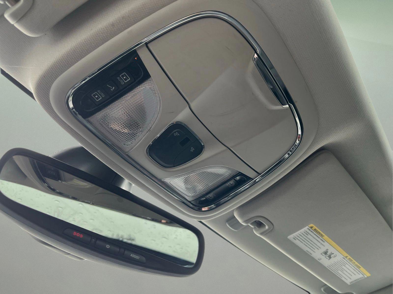 Used 2019 Jeep Cherokee Trailhawk image 24