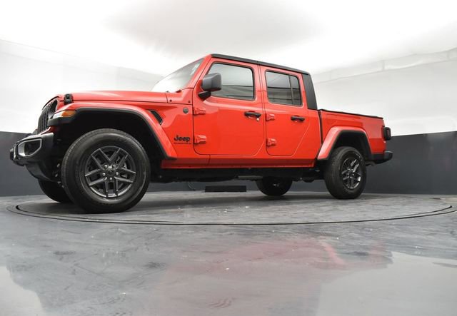 Used 2024 Jeep Gladiator Sport image 21