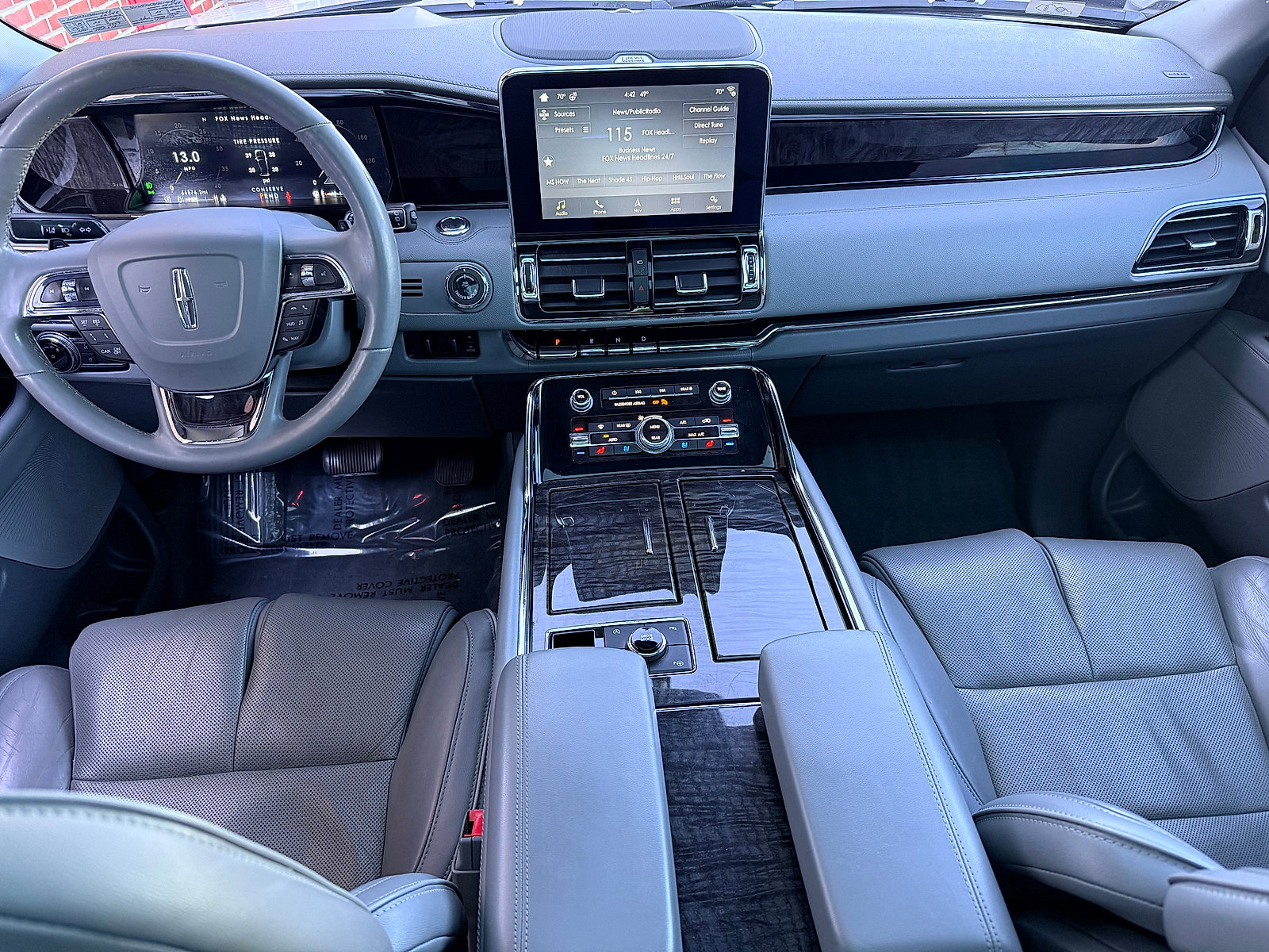 Used 2018 Lincoln Navigator L Reserve w/ Technology Package image 15