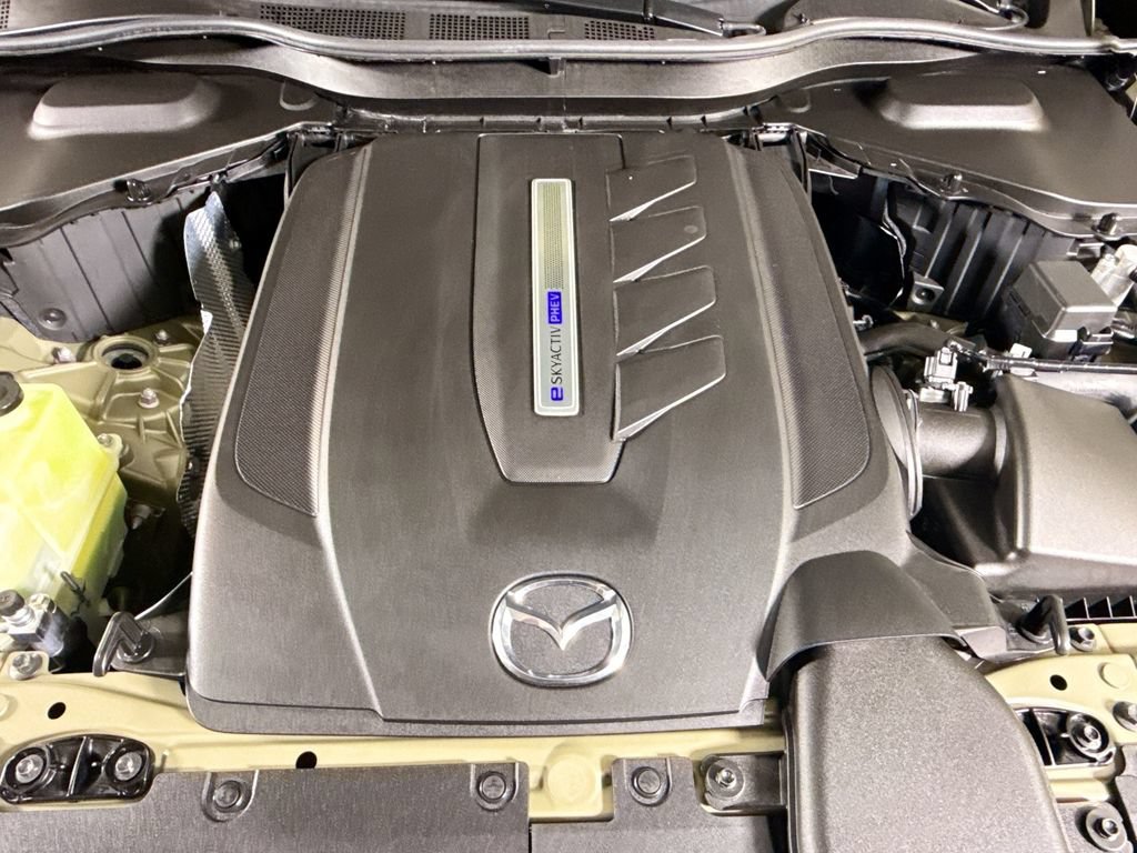 Used 2025 MAZDA CX-70 Plug-In Hybrid w/ Premium Plus AWD/4WD image 22