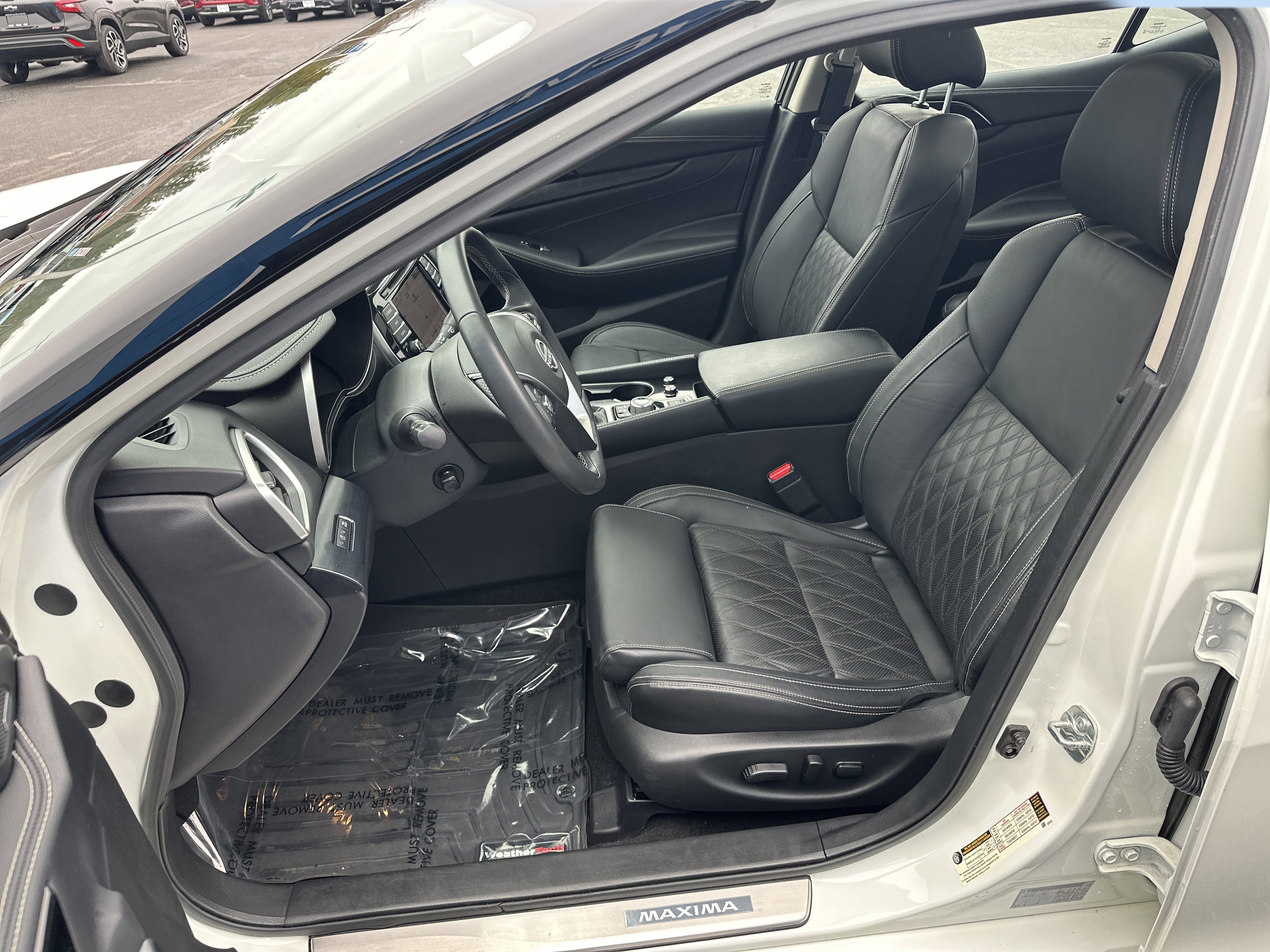 Used 2023 Nissan Maxima Platinum w/ Sport Mat Group image 9
