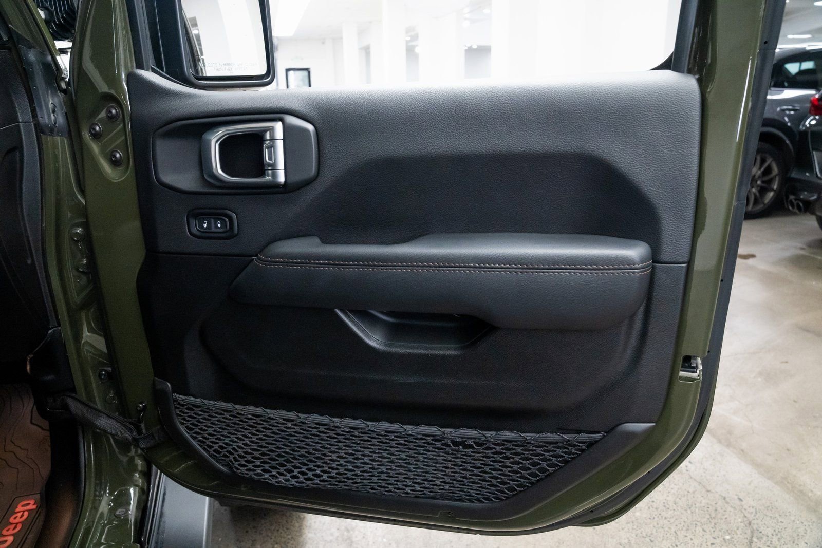 Used 2022 Jeep Wrangler Unlimited Rubicon w/ Trailer Tow Package image 18