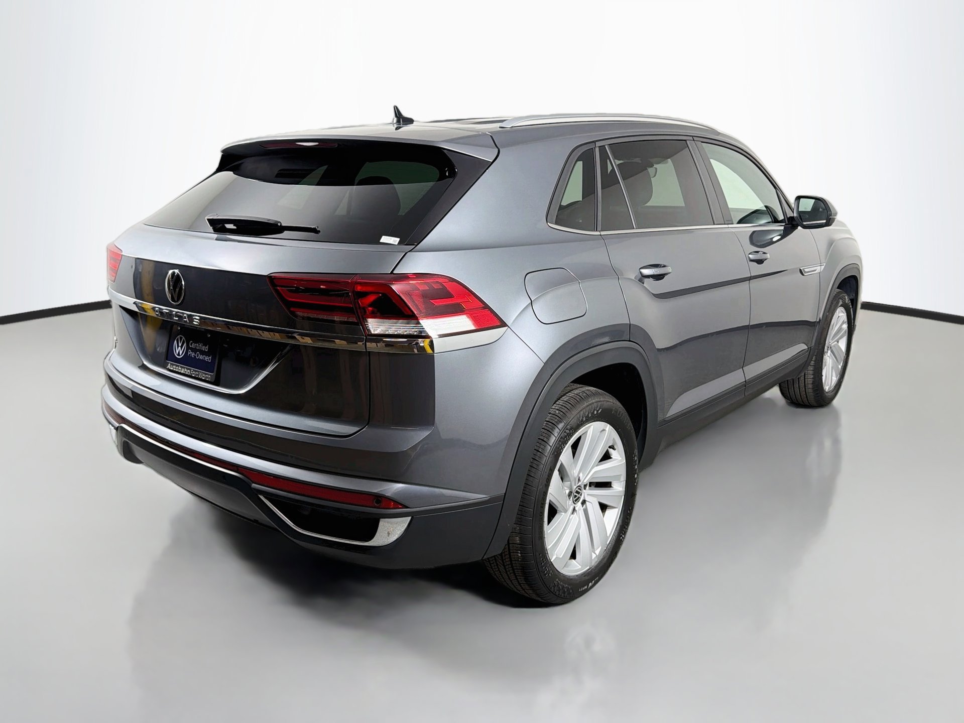 Certified 2023 Volkswagen Atlas Cross Sport SE FWD image 5