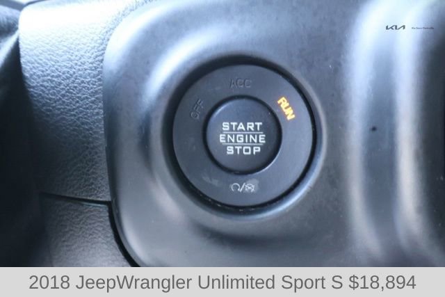 Used 2018 Jeep Wrangler Unlimited Sport S image 9