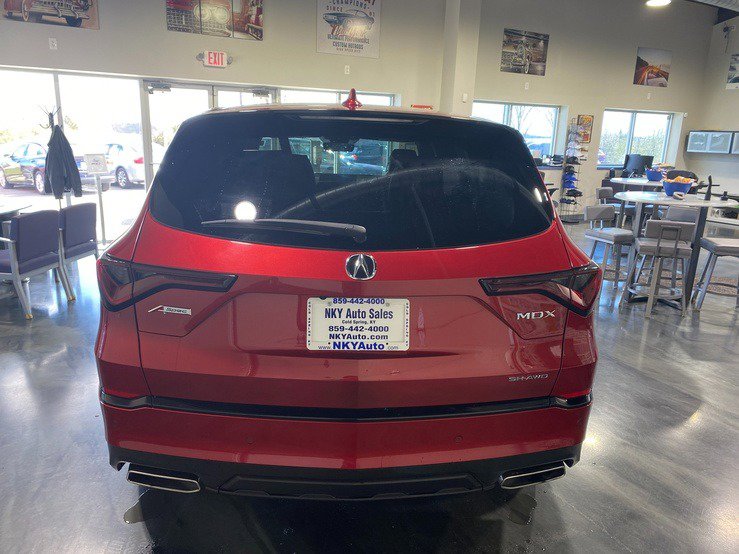 Used 2023 Acura MDX A-Spec image 5