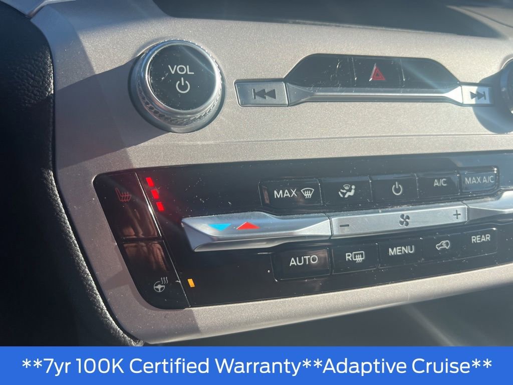 Used 2023 Ford Explorer XLT w/ Equipment Group 202A image 16