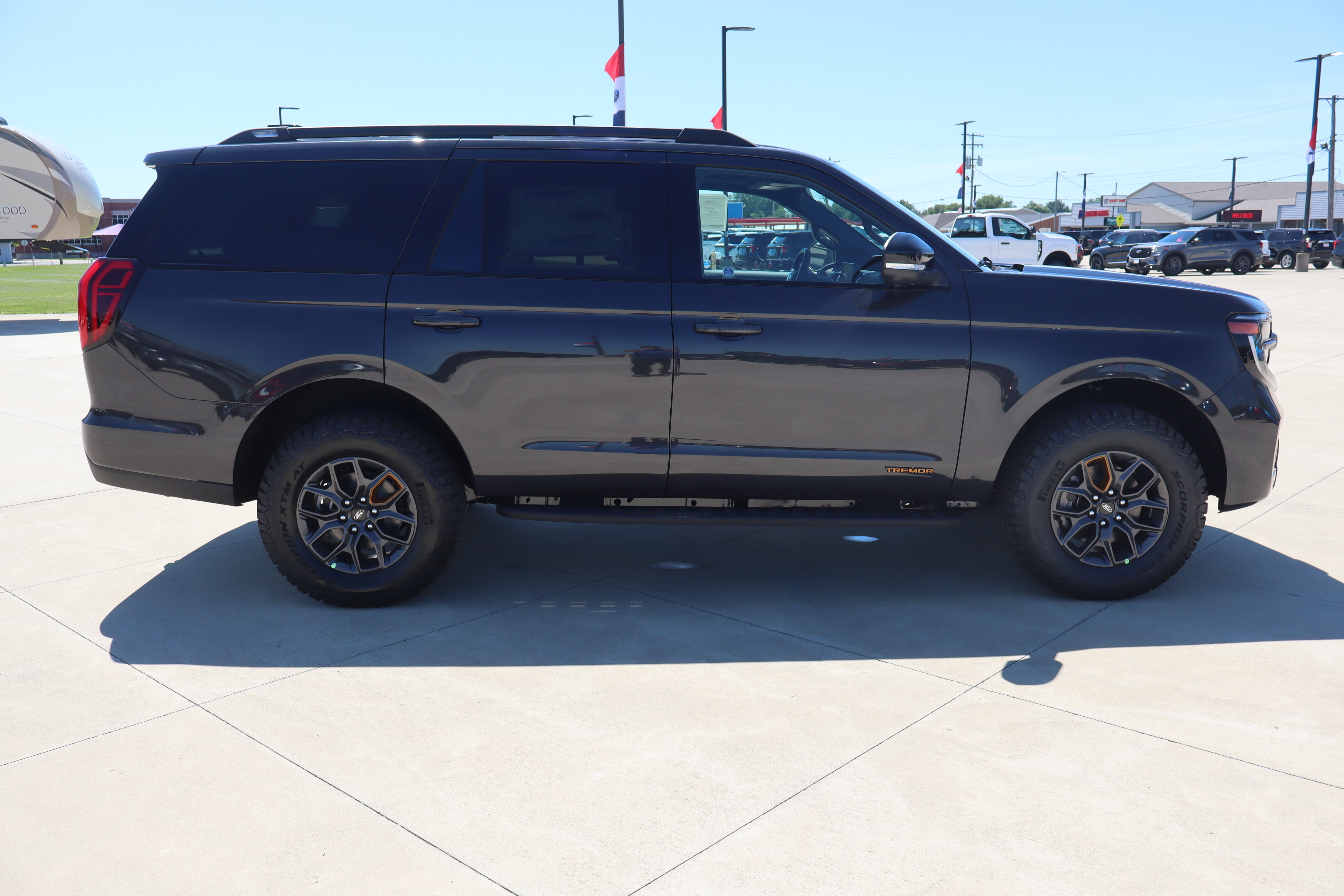 New 2027 Ford Expedition Tremor w/ Driver's Package AWD/4WD image 4