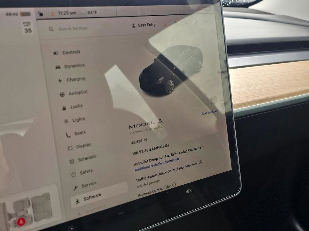 Used 2018 Tesla Model 3 Long Range RWD image 39