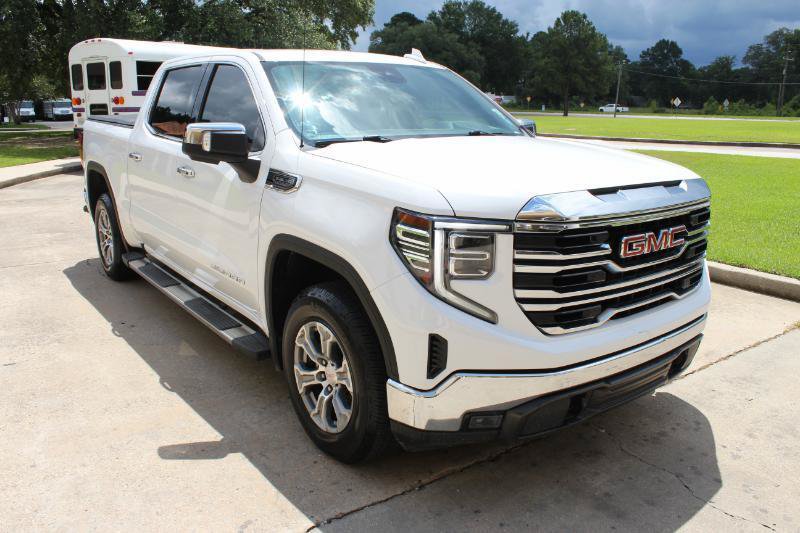 Used 2023 GMC Sierra 1500 SLT RWD image 4