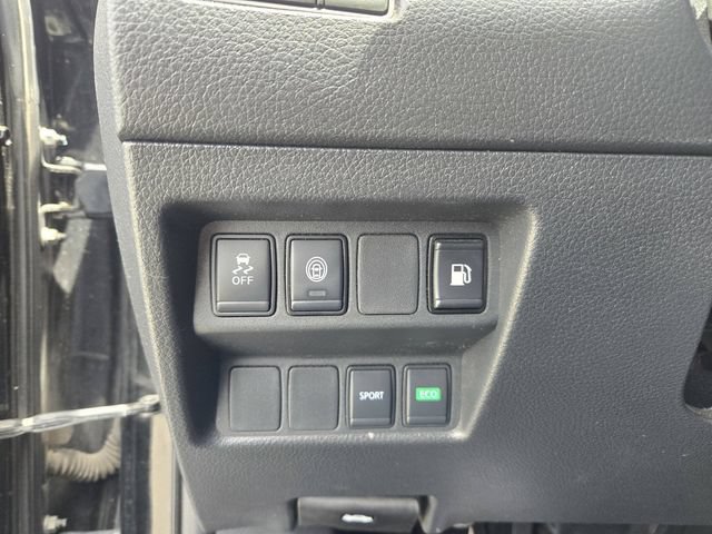 Used 2019 Nissan Rogue S FWD image 17
