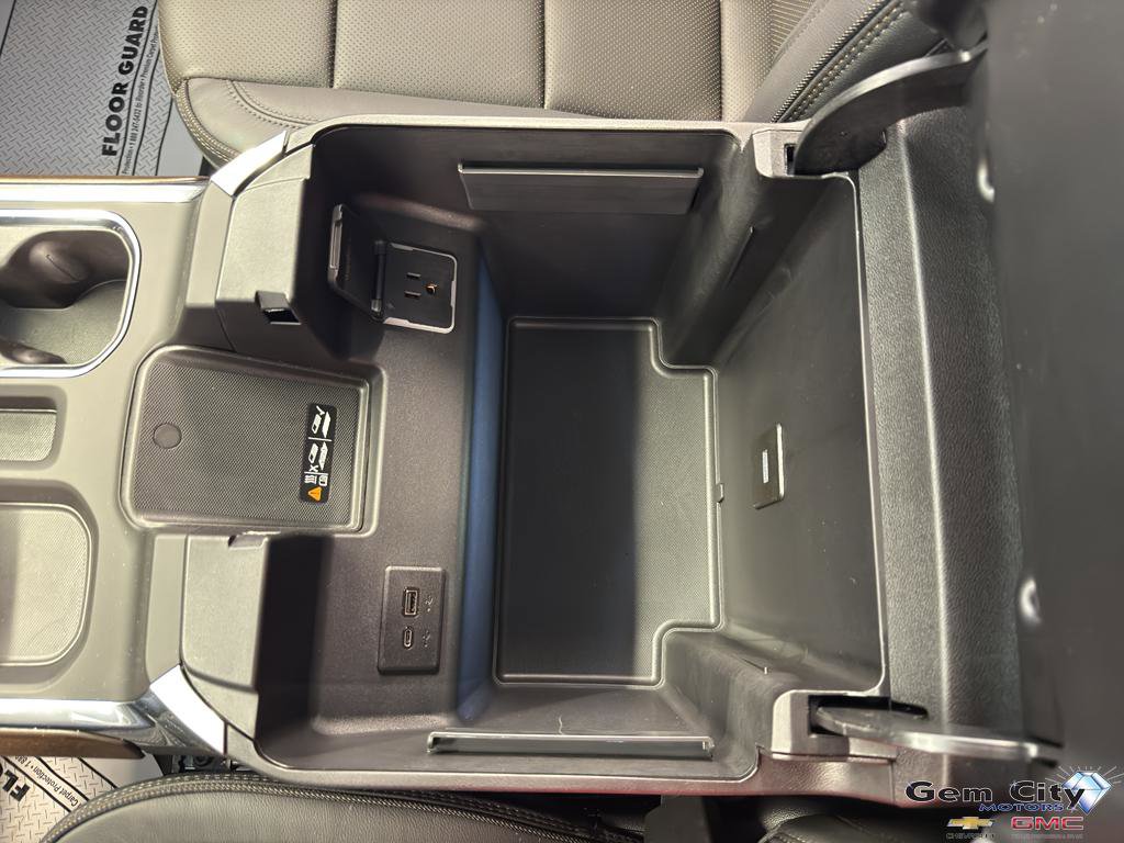 New 2025 Chevrolet Silverado 1500 High Country w/ Midnight Edition image 21