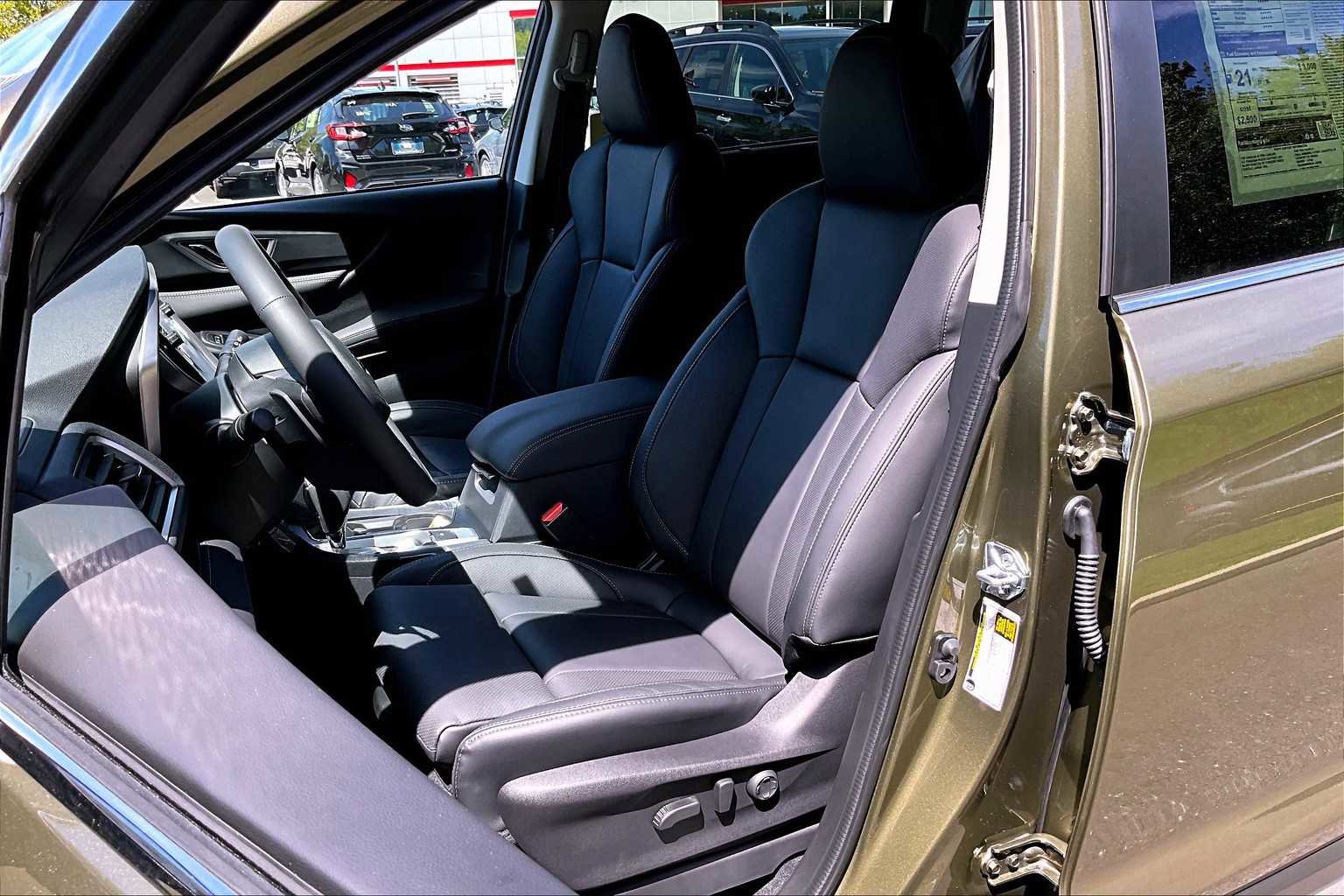 New 2025 Subaru Ascent Limited image 9