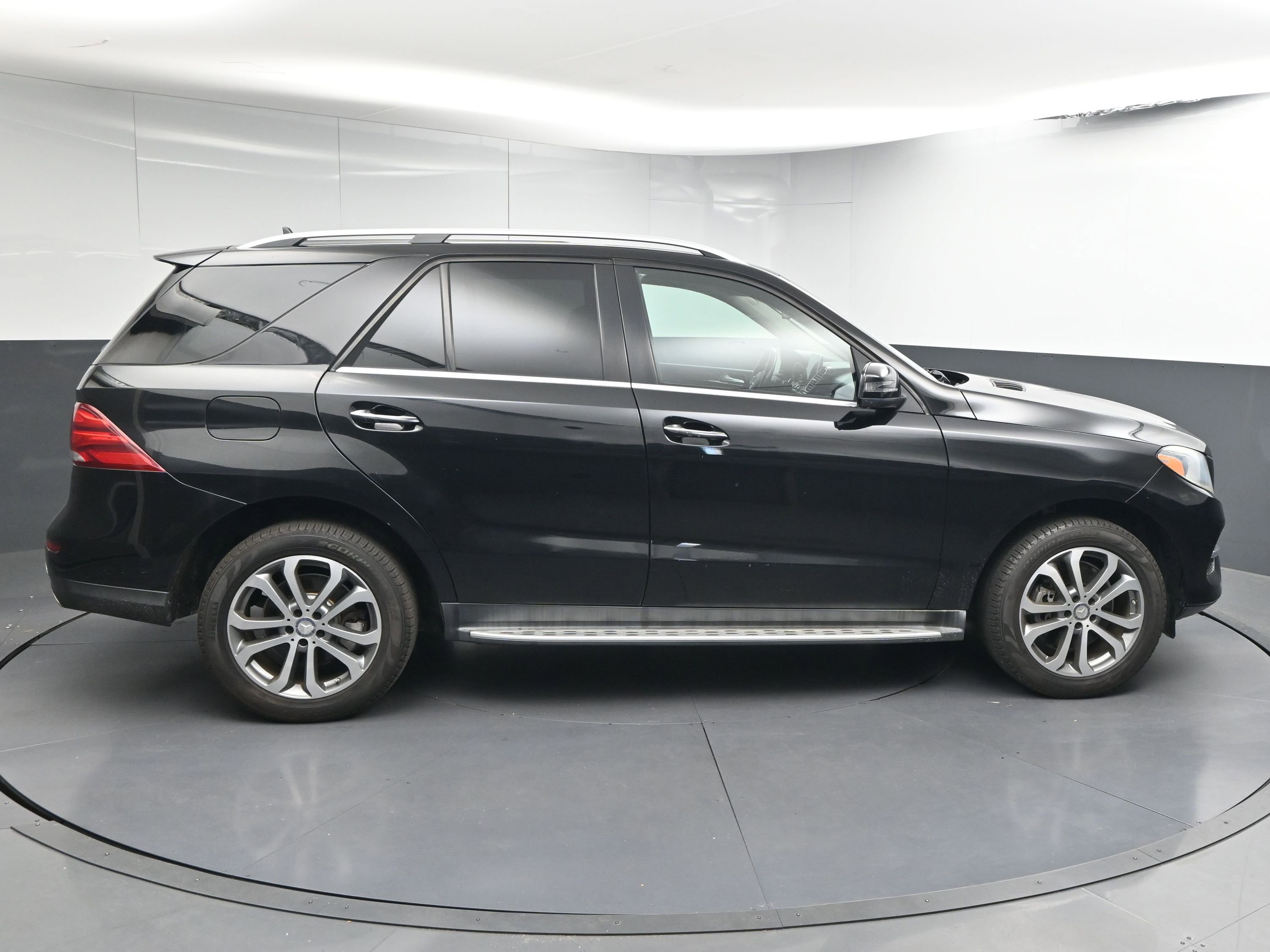 Used 2016 Mercedes-Benz GLE 350 GLE 350 w/ Premium Package image 9