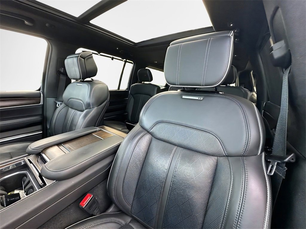 Used 2022 Jeep Grand Wagoneer Series II w/ Convenience Group III image 25