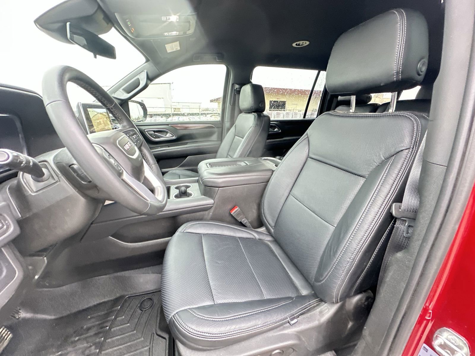 Used 2023 GMC Yukon XL SLE AWD/4WD image 19