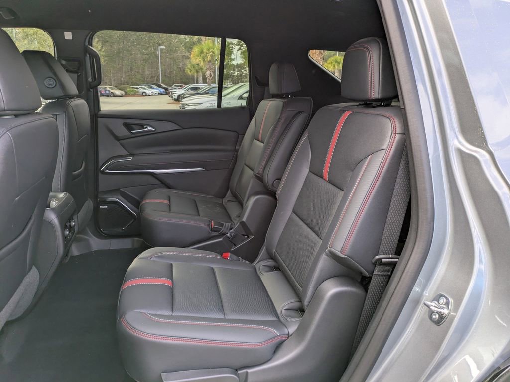 New 2026 Chevrolet Traverse RS FWD image 16