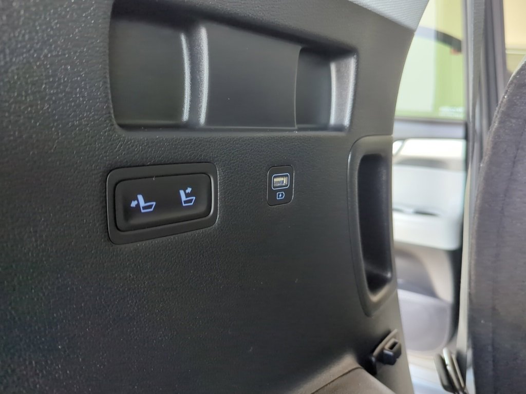 Used 2020 Hyundai Palisade SEL w/ Premium Package image 41
