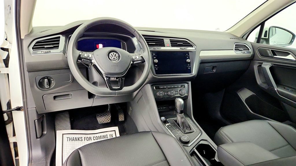 Used 2020 Volkswagen Tiguan SEL AWD/4WD image 12