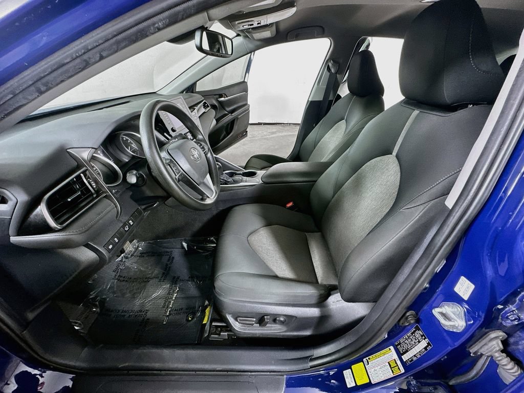 Used 2024 Toyota Camry LE w/ Convenience Package FWD image 17