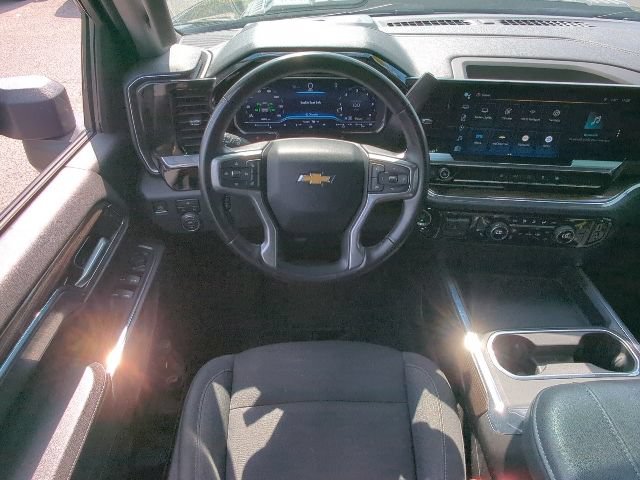 Used 2024 Chevrolet Silverado 2500 LT w/ Convenience Package AWD/4WD image 23