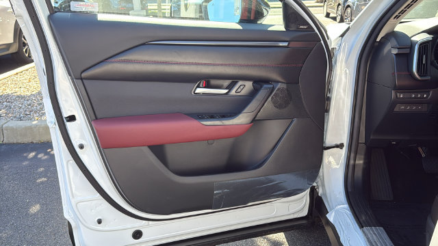 New 2026 MAZDA CX-50 AWD 2.5 Hybrid w/ Cargo Package image 9