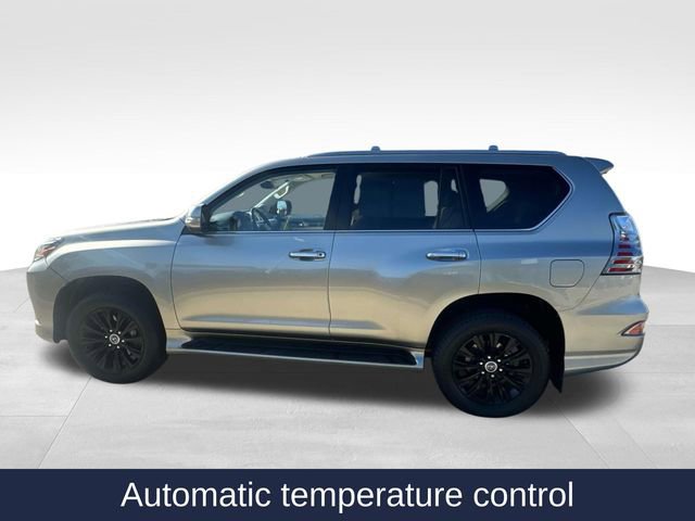 Used 2023 Lexus GX 460 Luxury w/ Accessory Package image 6