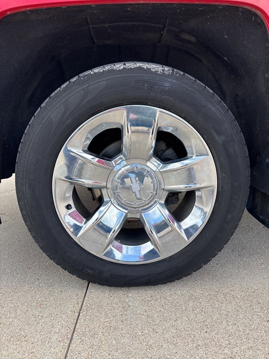 Used 2018 Chevrolet Silverado 1500 LT w/ LT Eassist Package AWD/4WD image 30