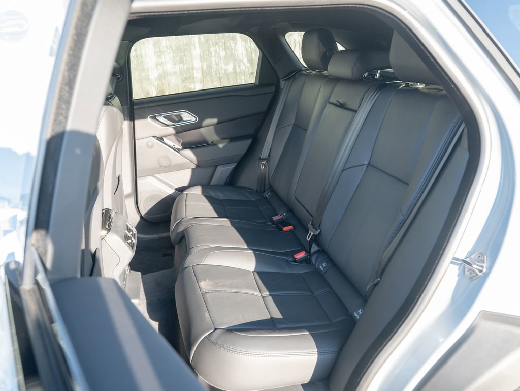 New 2026 Land Rover Range Rover Velar Dynamic SE AWD/4WD image 23