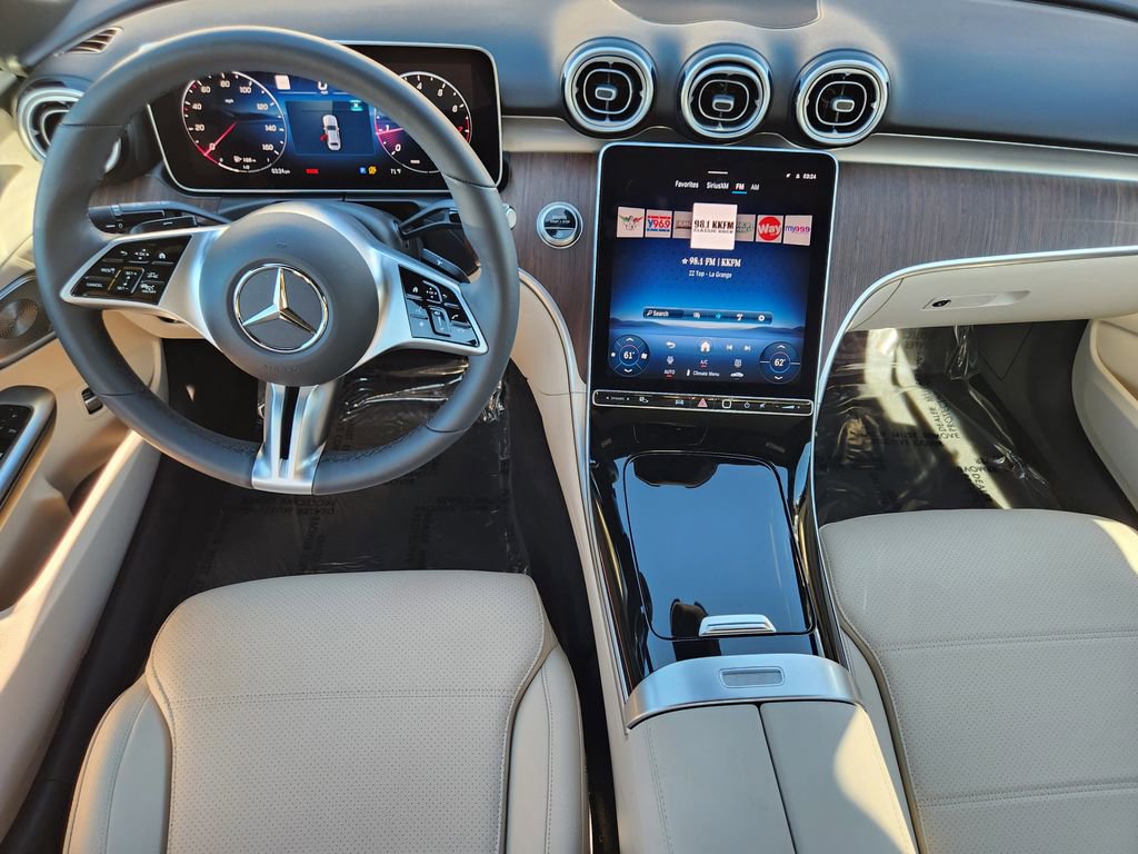 Used 2025 Mercedes-Benz C 300 4MATIC Sedan image 25