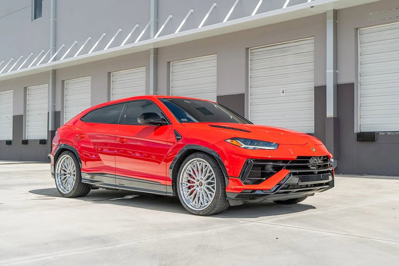 Used 2023 Lamborghini Urus S AWD/4WD image 7