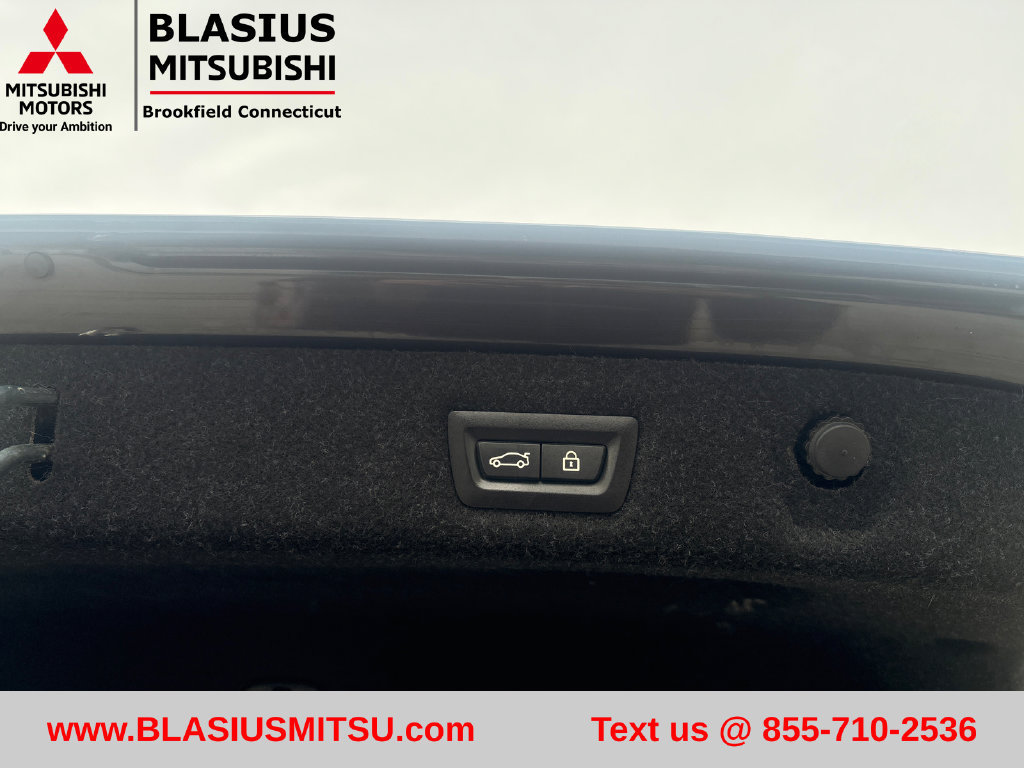 Used 2019 BMW 530i xDrive w/ Convenience Package AWD/4WD image 62