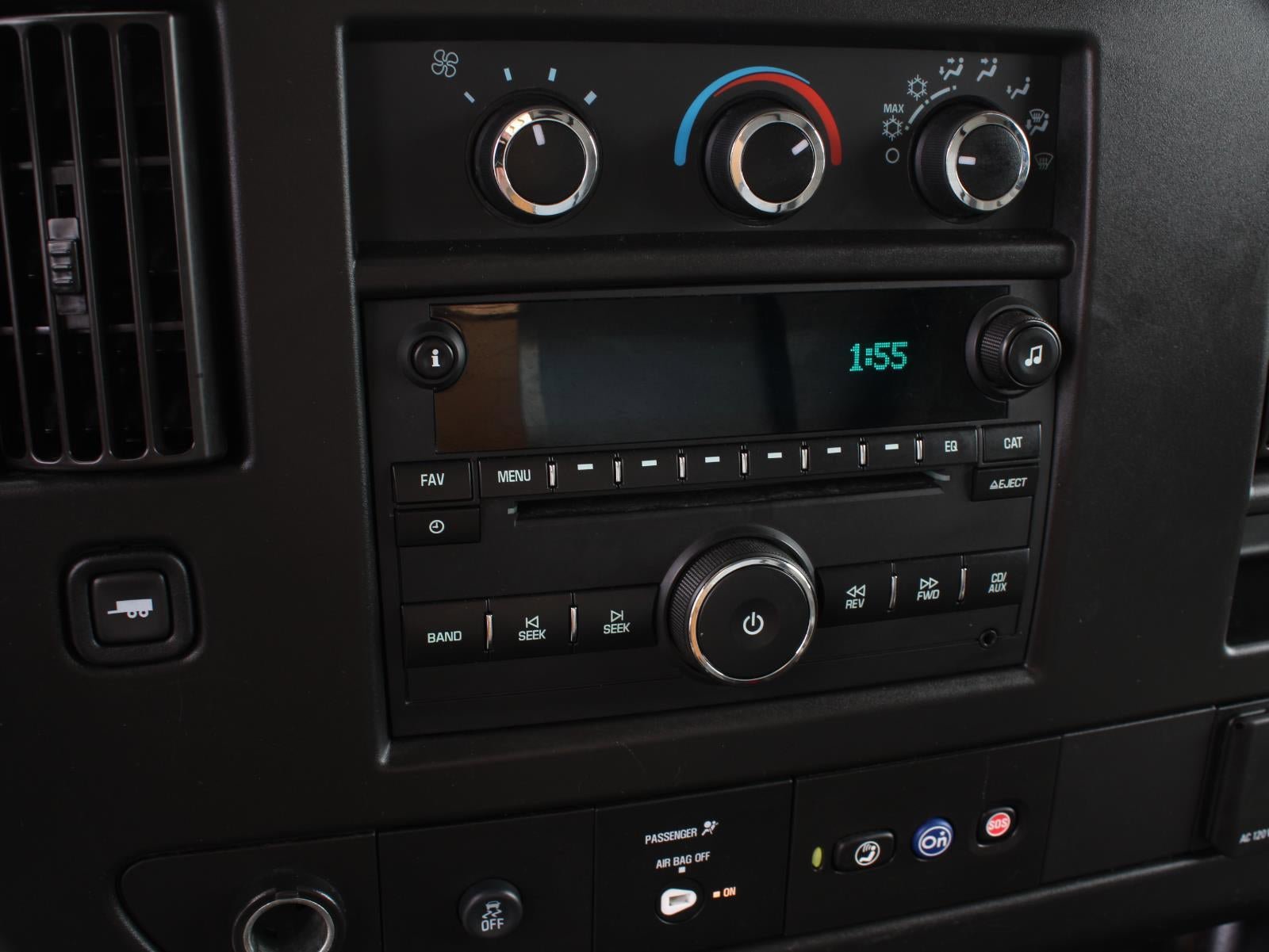 Used 2021 GMC Savana 4500 w/ Power Convenience Package RWD image 10