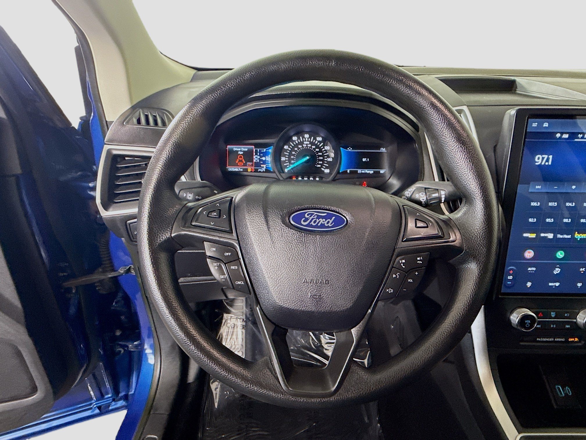 Used 2024 Ford Edge SE AWD/4WD image 13