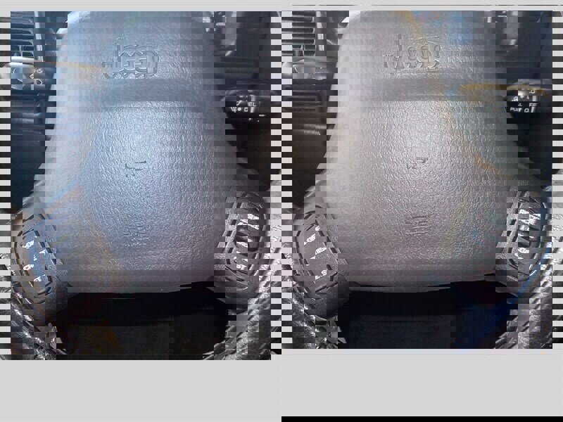 Used 2000 Jeep Cherokee Sport image 19