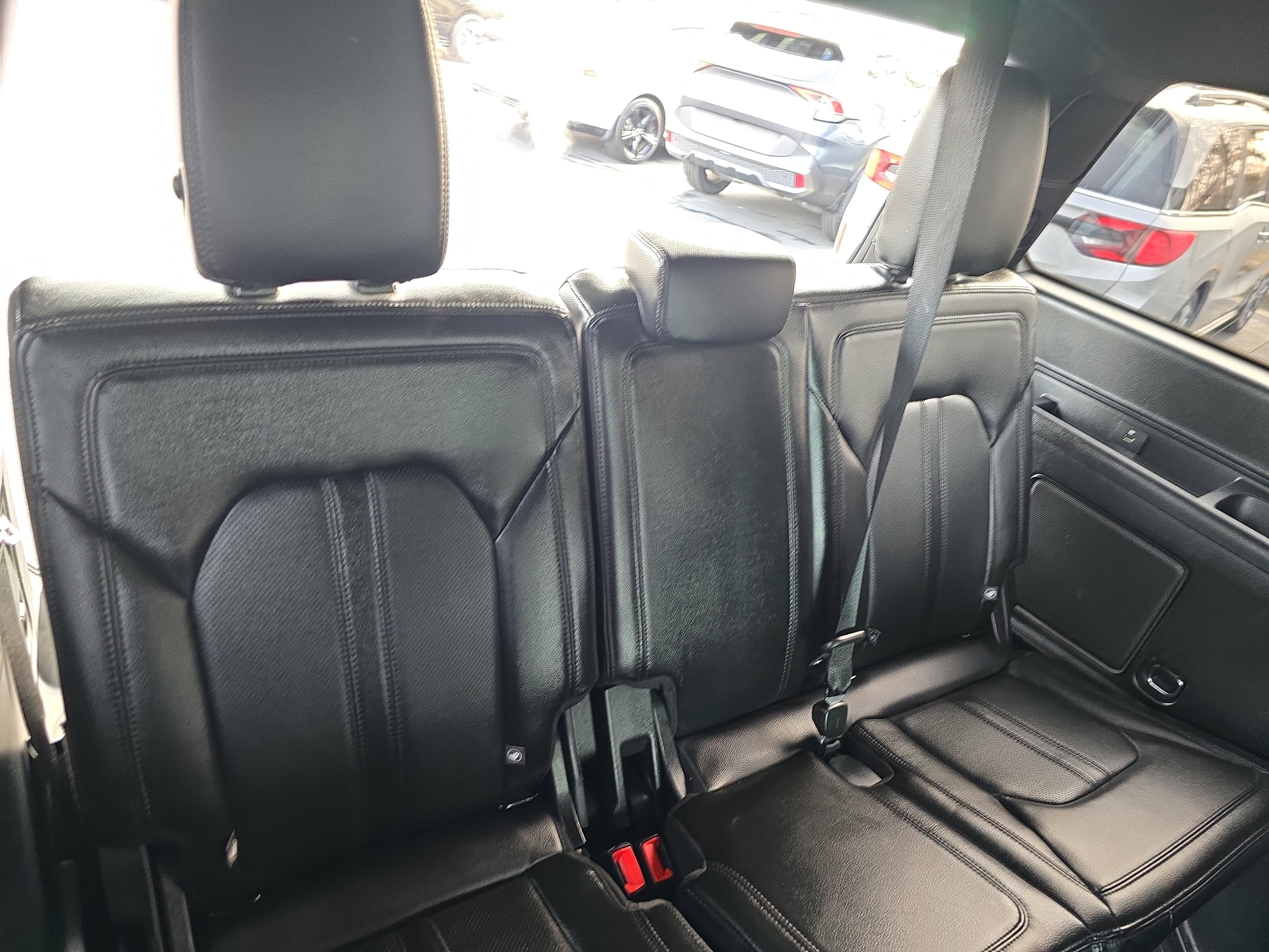 Used 2019 Ford Expedition Limited w/ Equipment Group 301A image 13