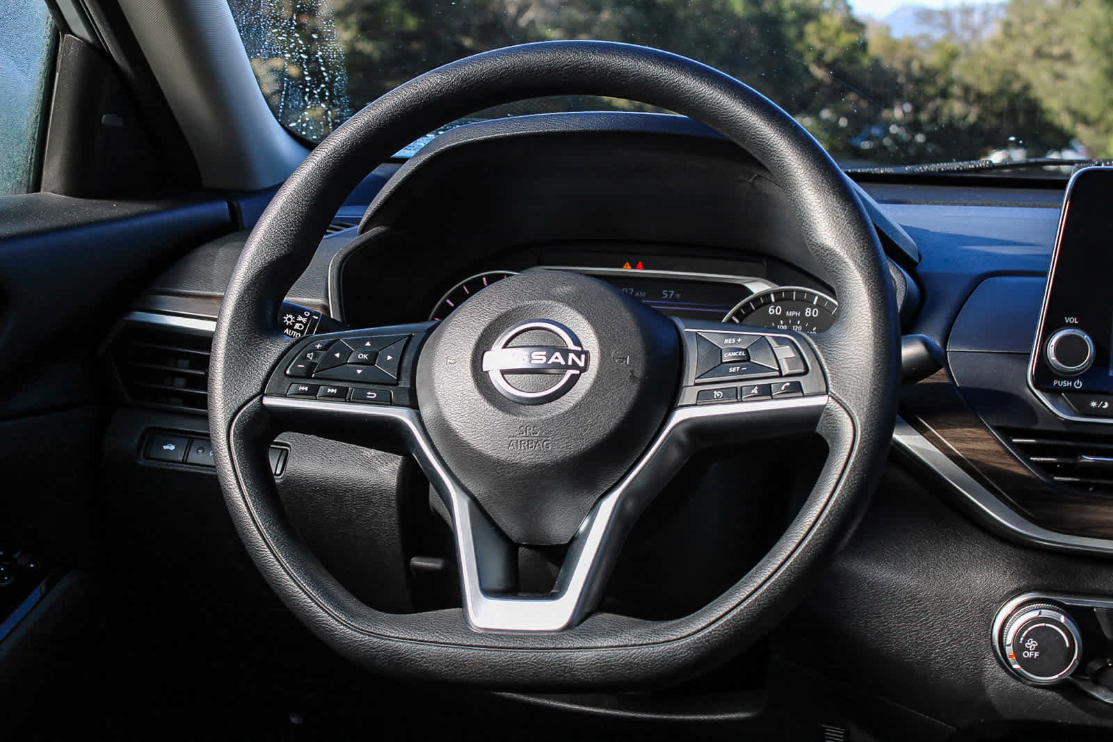 Used 2023 Nissan Altima 2.5 SV image 14