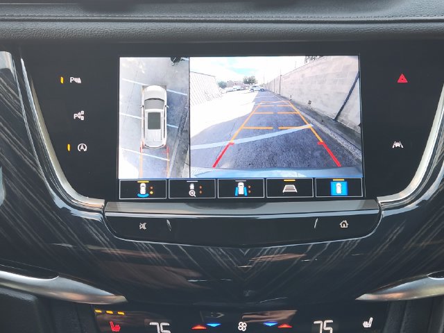 Used 2025 Cadillac XT6 Premium Luxury w/ Technology Package FWD image 6