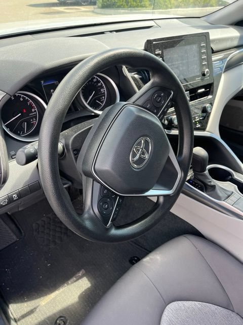 Used 2022 Toyota Camry LE w/ Carpet Mat Package (TMS) FWD image 13