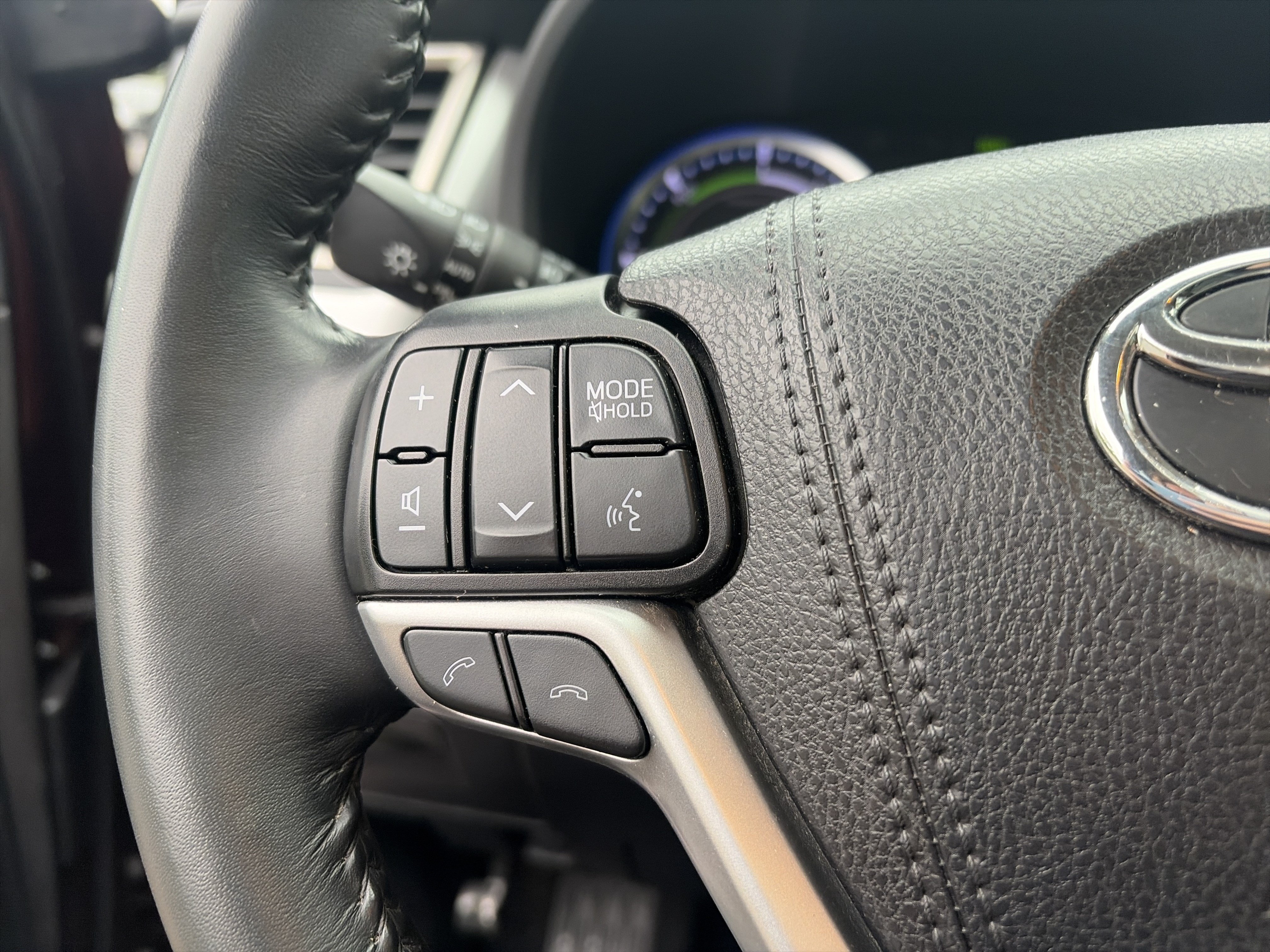 Used 2019 Toyota Highlander Limited AWD/4WD image 37